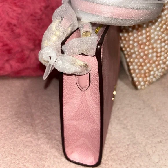 NEW Coach Slim Crossbody Bag in Powder Pink/LM - Picture 2 of 10